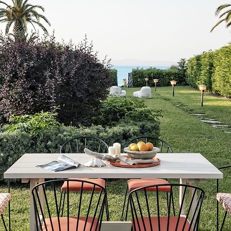 Hestia Beachfront Villa Polychrono Exterior foto