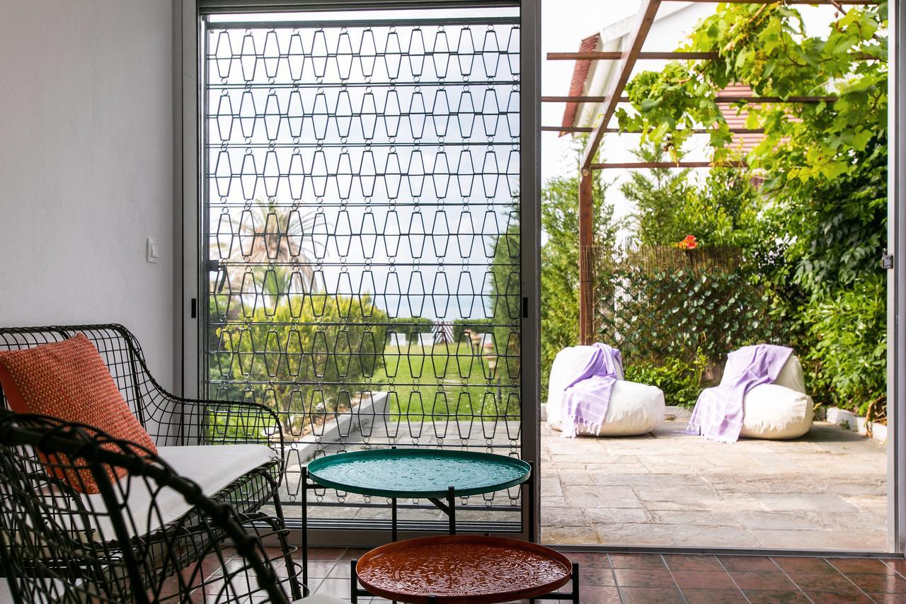 Hestia Beachfront Villa Polychrono Exterior foto
